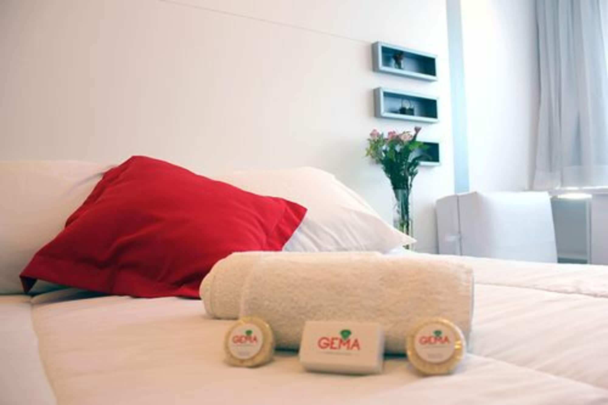 Hotel Gema Luxury Suites Montevideo Exterior photo